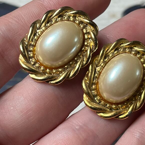 Vintage 90s Gold Plate Faux Pearl Twisted Earrings - Picture 4 of 6